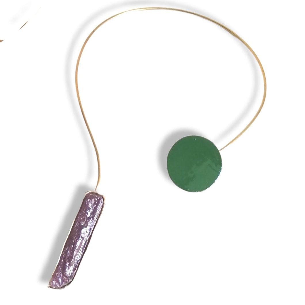 Girocollo geometrie con pendente